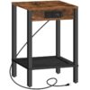 Tavolino con stazione di ricarica, Tavolino con porte USB e presa, Comodino con scaffale, DECORAZIONE DI RATTANA FUCCOLA, per soggiorno, Camera da letto, Marrone rustico e nero