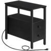 Tavolino con stazione di ricarica, Tavolino stretto con 2 Cassetto & Porte USB & Prese di corrente, Comodino per Piccoli Spazi, Stabile e robusto, per soggiorno, Camera da letto, Nero