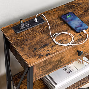 2 outlet plugs and 2 USB porty
