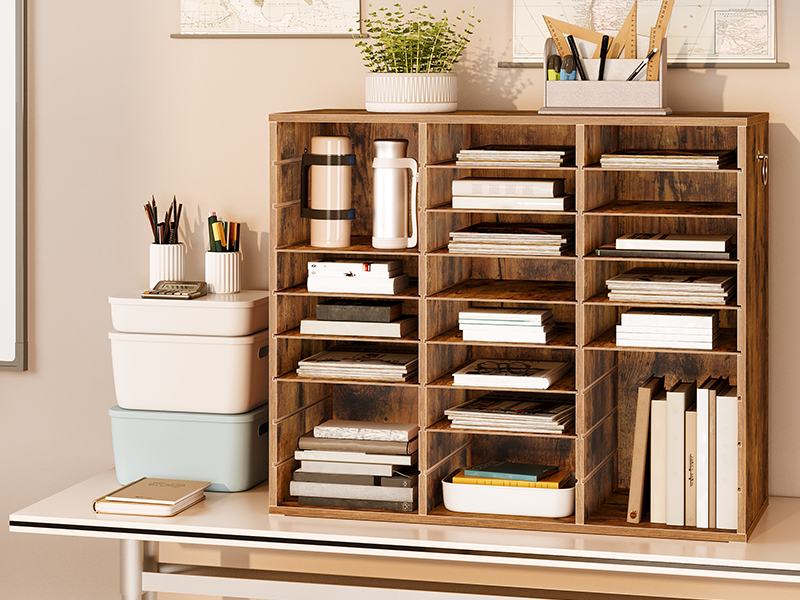 Organizador de literatura de madera